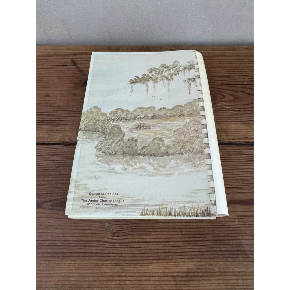 Cotton Country Collection Cookbook Junior Charity League Monroe LA 1972 VINTAGE